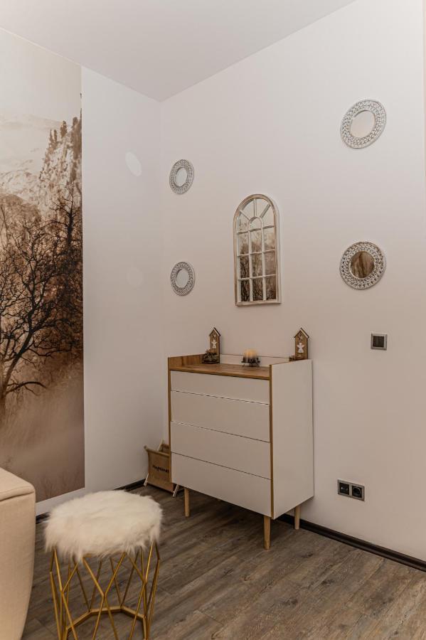 Aki Studio Silver Mountain Poiana Brasov Luaran gambar